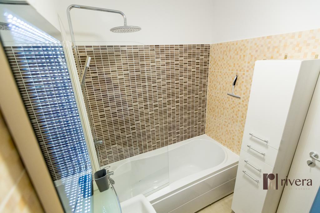 Cozy Apartment - Palas Iasi Extérieur photo